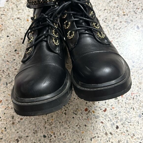 Azalea Wang black faux leather quilted combat boots gold 11 - Picture 4 of 7